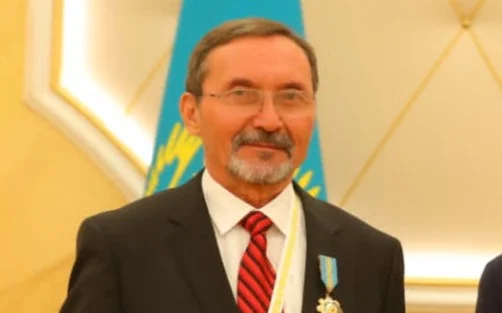 Мақсұт Кәрімұлы ҚҰЛЖАНОВ