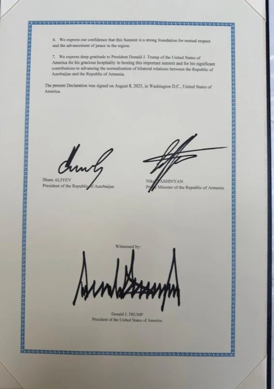 Armenia, Azerbaijan sign historic peace deal at White House Armenia, Azerbaijan sign historic peace deal at White House