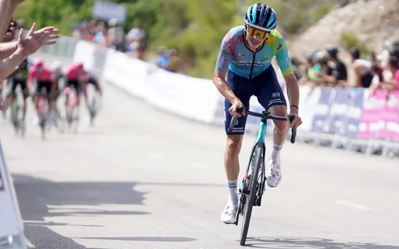 Гонщик «Астаны» финишировал третьим на этапе в Норвегии