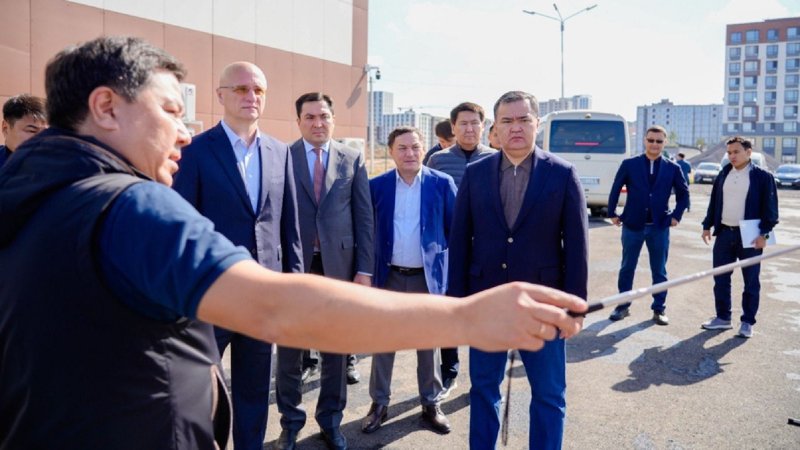 Roman Sklıar proverıl podgotovký energosıstem Astany k otopıtelnomý sezoný