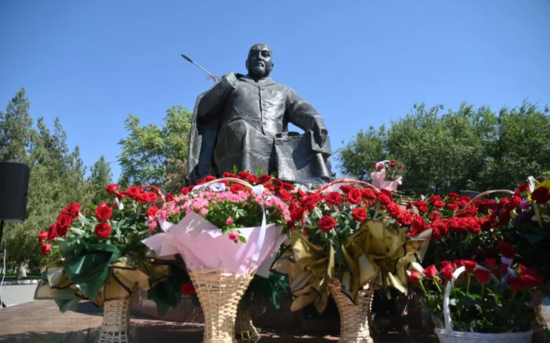 Как отпраздновали 180-летие Абая в Шымкенте