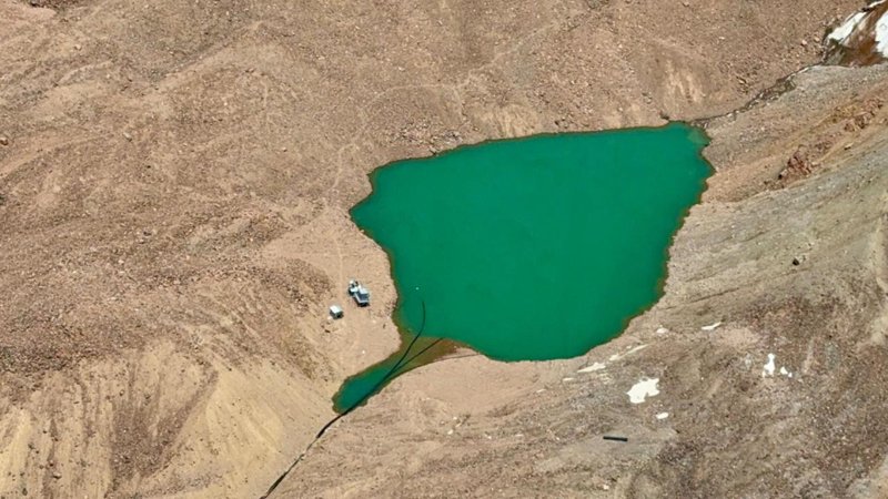 МЧС сбрасывает воду из 15 наиболее опасных моренных озер Казахстана