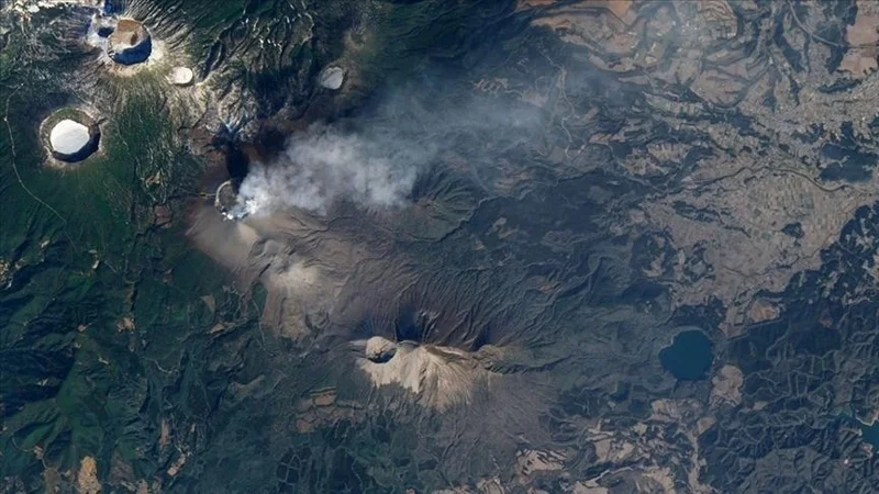 Жапонияда Синмоэ жанартауы қайта белсенділігін арттырды