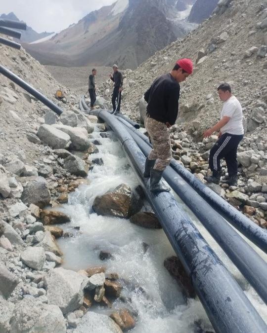 МЧС сбрасывает воду из 15 наиболее опасных моренных озер Казахстана