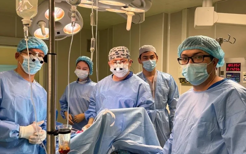 Казахстанские врачи спасли сердце пятилетней девочки с редким пороком