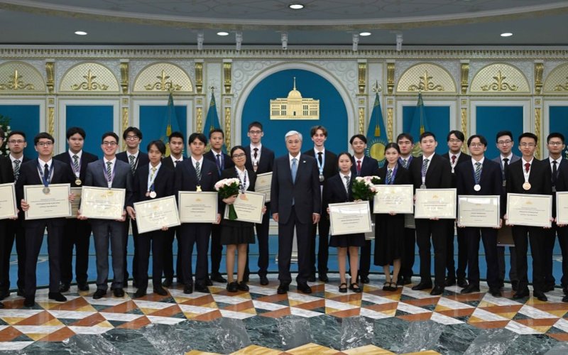 Ғылым жолына түскен жастарға жан-жақты қолдау көрсетіледі — Президент