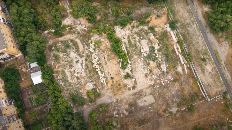 «Таза қала» в Шахтинске: единственный парк, обветшавшие дома и игровые площадки