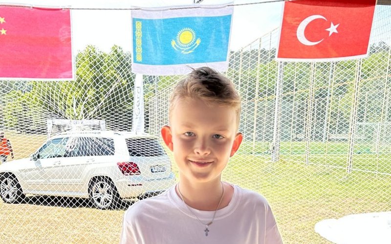 Qaraǵandylyq jas daryn dron-reısıngtiń álemdik reıtıngin baǵyndyrýda