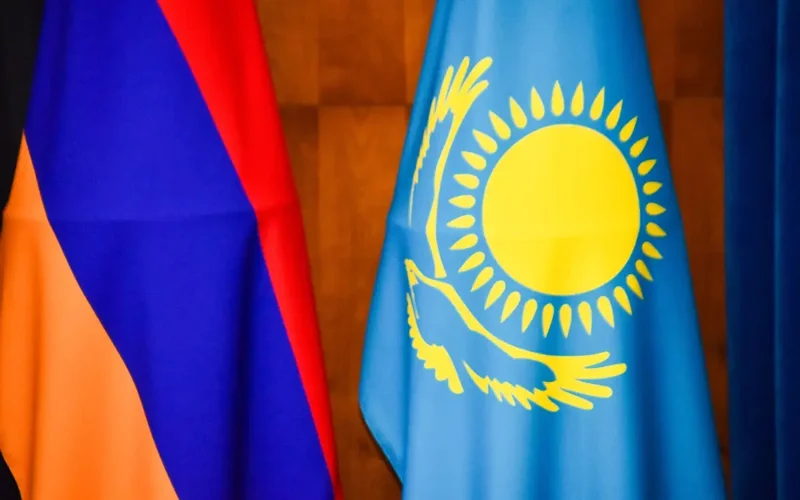 Kazakh President, Armenian PM hold telephone talk 