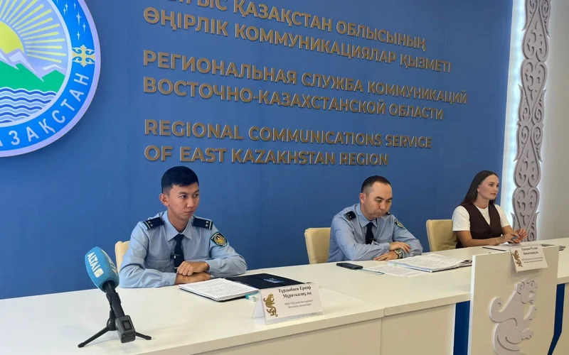 Правила въезда иностранцев упростили в Казахстане 