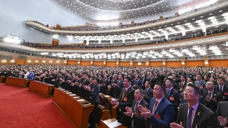 Китай усилил требования к подготовке государственных кадров