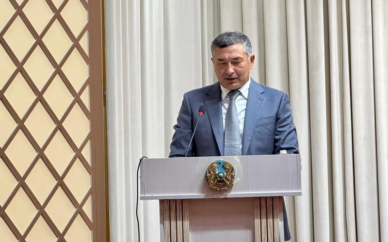 Qonaevta zańsyz saýda oryndary buzylyp, ornyna saıabaq salynady