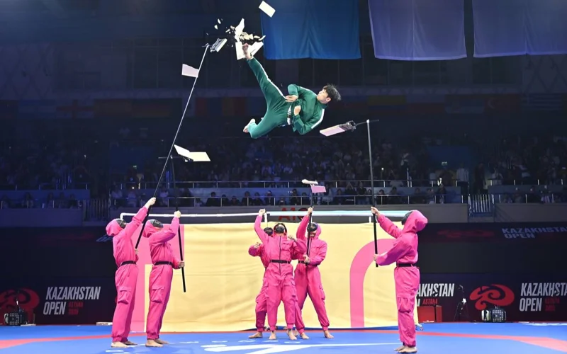 Álemge áıgili World Taekwondo Demo Team komandasy Astanada óner kórsetti