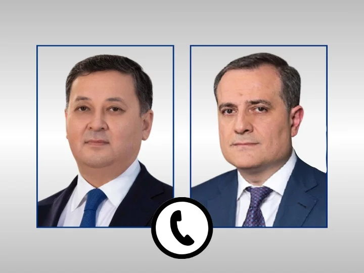 Kazakh, Azerbaijani FMs reaffirm commitment to expand ties in phone talk
