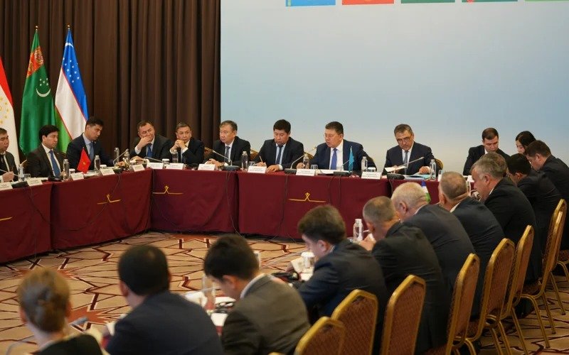 Kazakh Deputy PM Bozumbayev calls for coordinated action at CA meeting to tackle climate change and water shortages