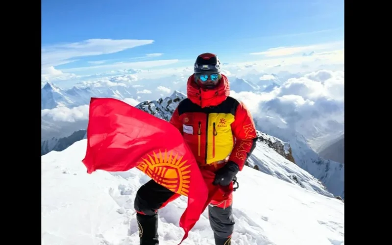 Climber Kubatov dedicates his ascent of K2 to Kyrgyzstan's Independence 