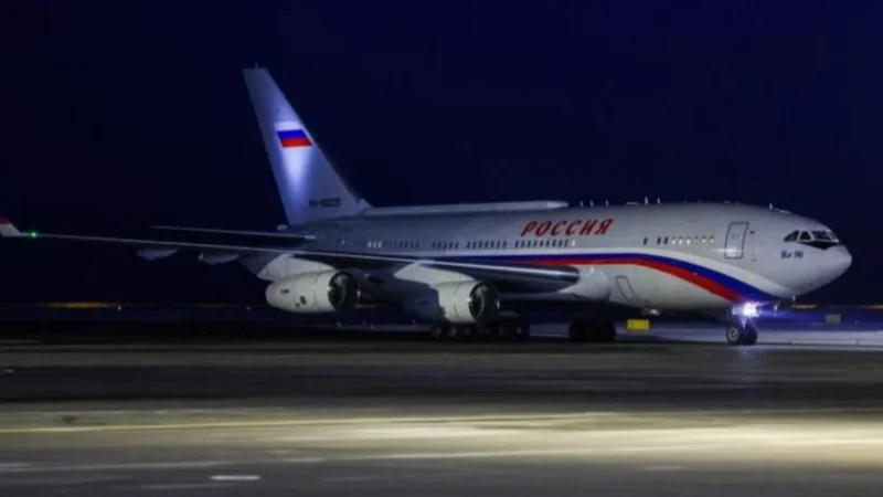 Russian delegation arrives in Alaska 