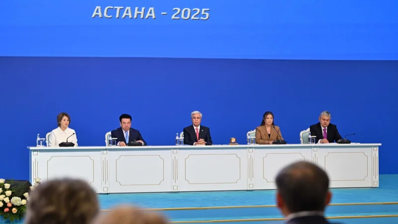 Prezıdent: Muǵalimderdiń jańa tolqynyn daıarlaý – aıryqsha mańyzdy jumys