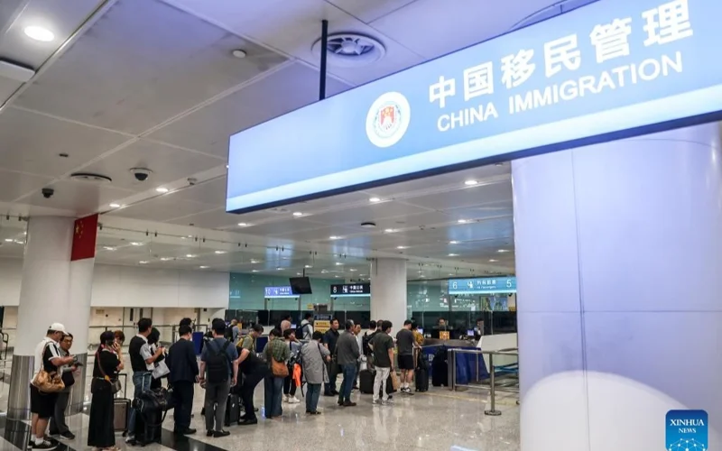 Китай введет новые визы для молодых специалистов