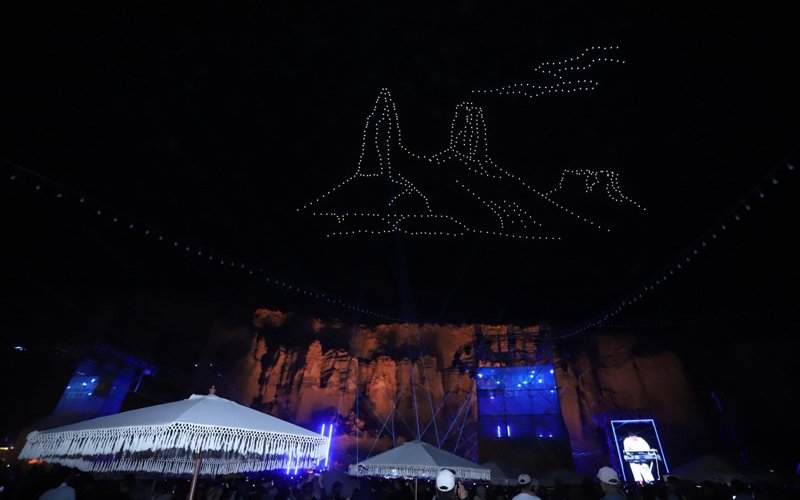 dron shoý Mańǵystaýda alǵash ret «Aq Maıa Fest» shubat festıvali ótti