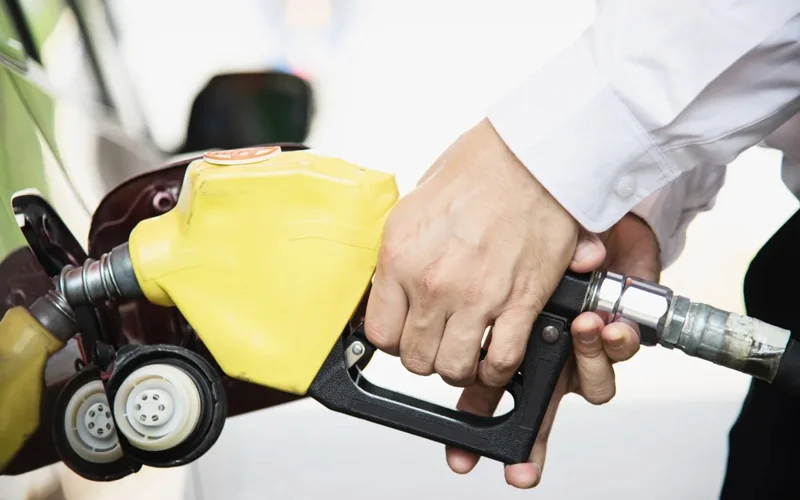 Биржевая цена на бензин АИ-92 установила рекорд в России