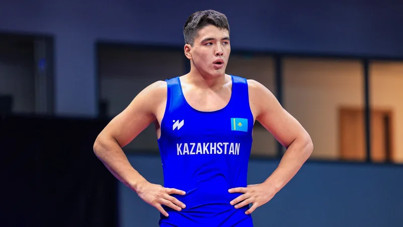 Kazakh freestyle wrestlers take gold, silver at U20 World Championships in Bulgaria