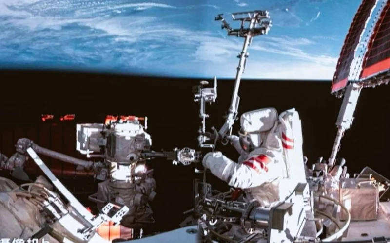 Китайские астронавты получили первого ИИ-ассистента
