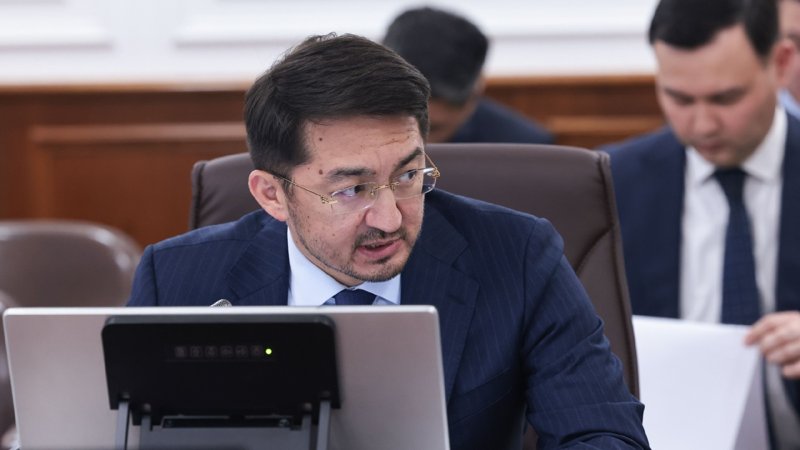 министр цифрового развития, инноваций и аэрокосмической промышленности РК 