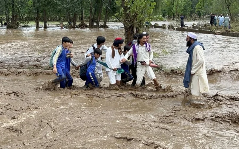 Наводнение в Пакистане: более 100 человек числятся пропавшими без вести