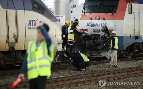2 killed, 4 seriously injured after train hits railway workers in South Korea's Cheongdo