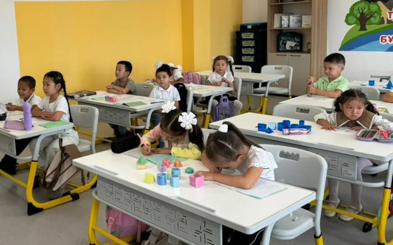 Пресс-тур для родителей: как в Уральске готовят будущих первоклассников к школе