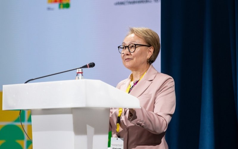 Балаларды қорғау жөніндегі комитеттің төрайымы Насымжан Оспанова