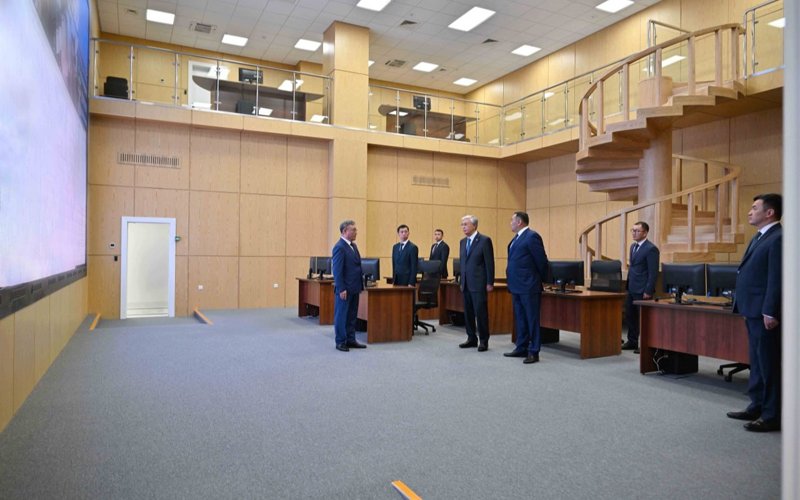 Президент посетил новое здание ДКНБ по Астане