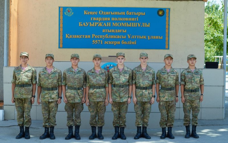 Алматыда 4 бірдей егіздер жұбы әскери қызметін өтеп жатыр