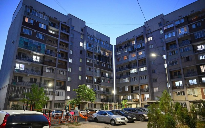 Инженерные сети двух ЖК Алматы передадут на баланс города