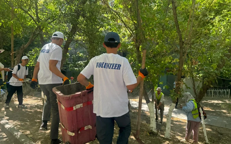 В Шымкенте прошла масштабная экологическая акция
