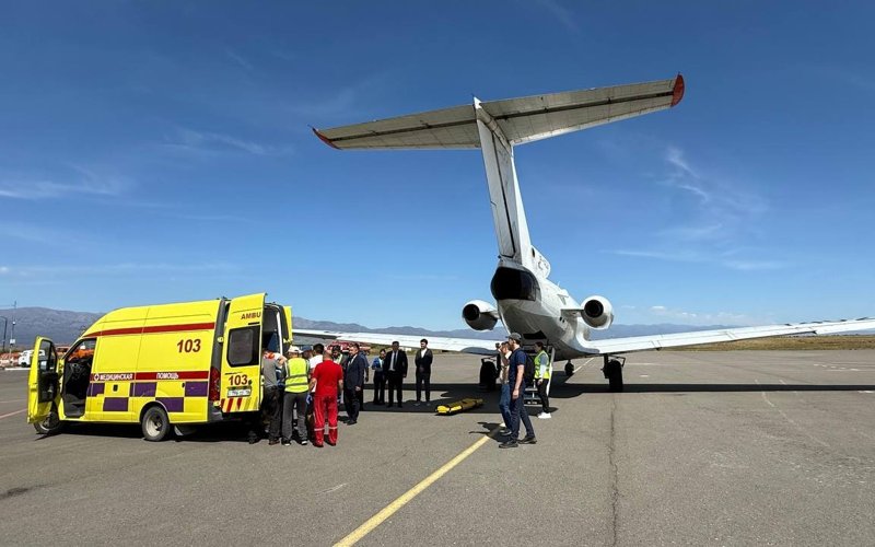 Борт санавиации с двумя пострадавшими в ДТП детьми вылетел из области Абай