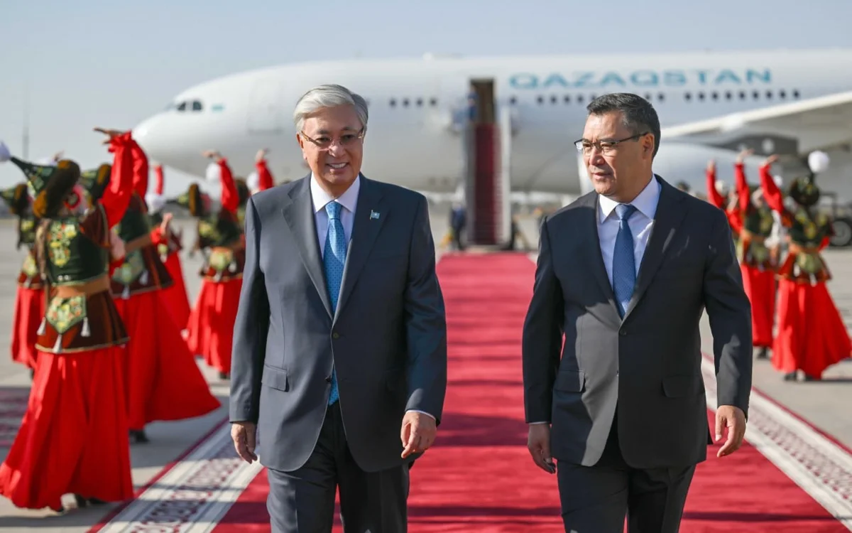 Президент Казахстана прилетел в Кыргызстан с официальным визитом