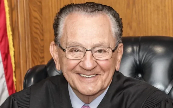 «Самый милый судья в мире» умер в США