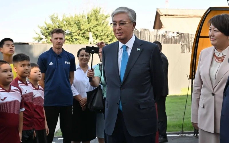 President Kazakh President visits school named after Kemel Tokayev in Kyrgyzstan
