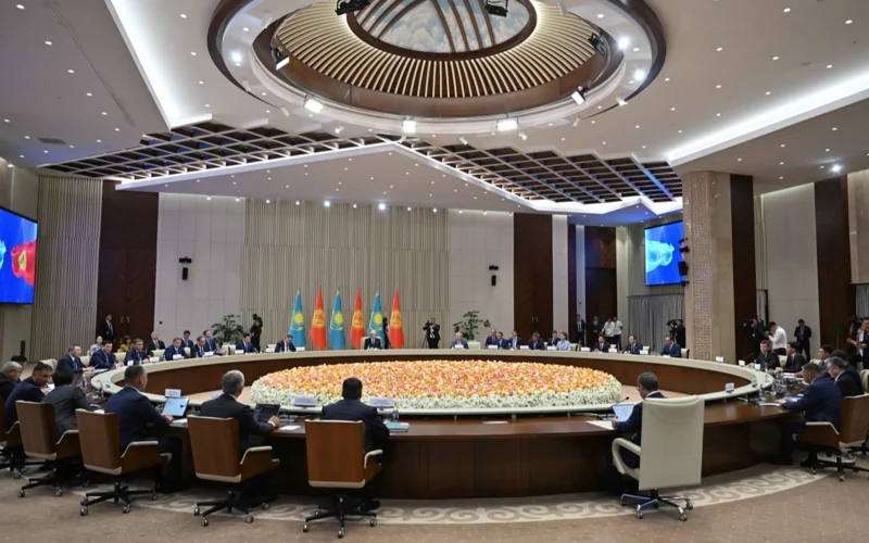 Kassym-Jomart Tokayev, Sadyr Zhaparov chair 7th meeting of Kazakh-Kyrgyz Supreme Interstate Council 