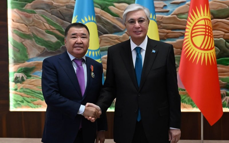 Qyrǵyzstannyń birqatar memleket jáne qoǵam qaıratkerin marapattady