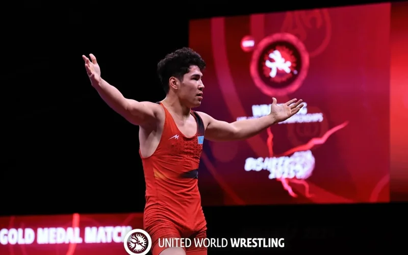 Dias Seitkalyiev claims silver at U20 World Wrestling Championships in Bulgaria