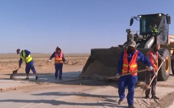 Продолжается масштабная реконструкция трассы Жезказган–Кызылорда