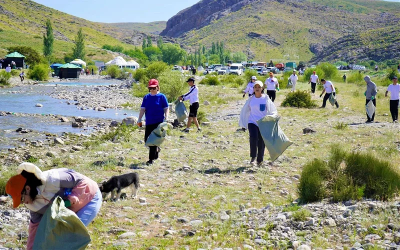Túrkistan oblysynda ekologııalyq mádenıetti qalyptastyrý jumystary júrgizilip jatyr