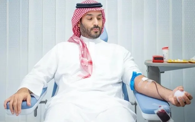 Crown Prince of Saudi Arabia donates blood, launches annual campaign