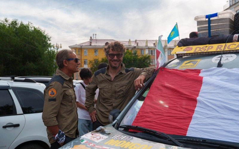 30 елден жиналған автоэкспедиция қатысушылары Өскеменге келді 30 елден жиналған автоэкспедиция қатысушылары Өскеменге келді