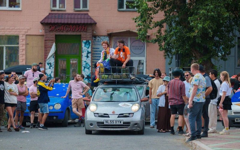 30 елден жиналған автоэкспедиция қатысушылары Өскеменге келді 30 елден жиналған автоэкспедиция қатысушылары Өскеменге келді
