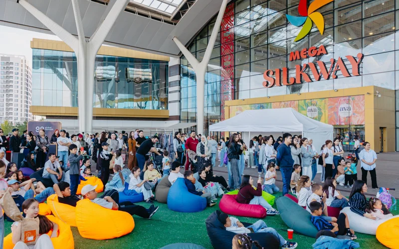 Astanada Nomad fest mádenı festıvali ótti