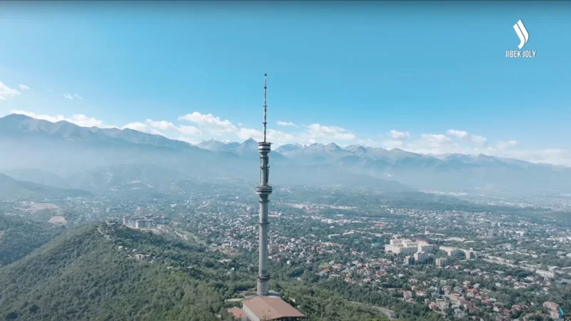 «Таза қала» в Алматы: новый Арбат, мусорные свалки и экочелленджи